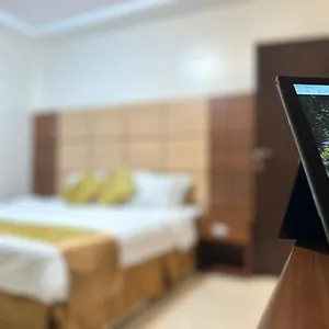 https://al-basmah-suites.medinahotel.net